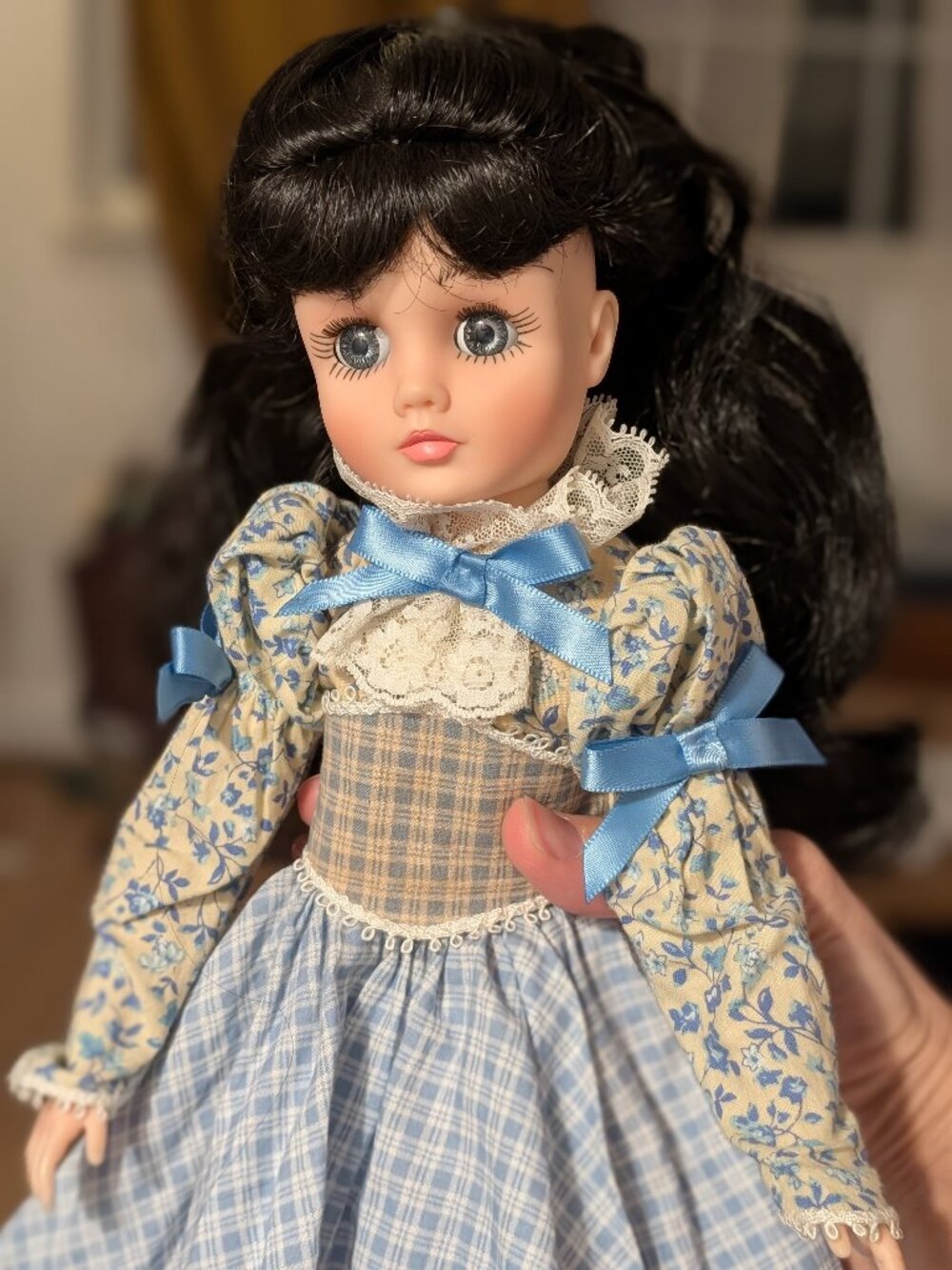 Madame Alexander Little Women Journals 16" Beth doll - Rare find! - Play doll